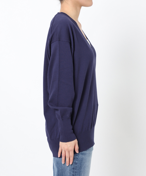 Spick & Span（スピックアンドスパン）の「Emil cotoni Vネックプルオーバー（ニット/セーター・レディース・キャメル/ピンク系その他/ネイビー・FREE）」の11枚目の写真