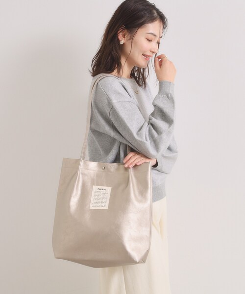 ITS'DEMO（イッツデモ）の「【A4対応】合皮ハンドルタックトート（トートバッグ・レディース・ブラック/ピンク系/ダークブラウン/ブロンズ/グレー/シルバー・00）」の7枚目の写真