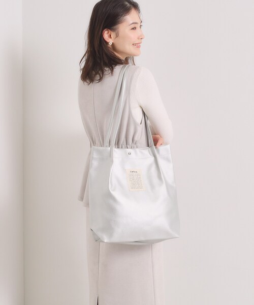 ITS'DEMO（イッツデモ）の「【A4対応】合皮ハンドルタックトート（トートバッグ・レディース・ブラック/ピンク系/ダークブラウン/ブロンズ/グレー/シルバー・00）」の17枚目の写真