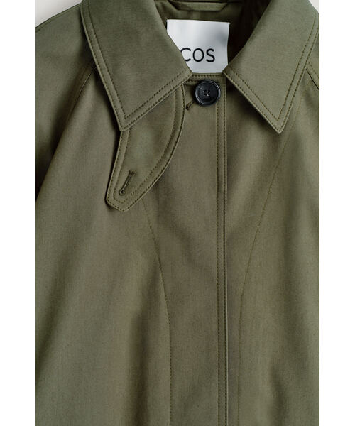 COS（コス）の「Aライン コットンツイルジャケット（その他アウター・レディース・カーキ・XS/S/M/L）」の7枚目の写真
