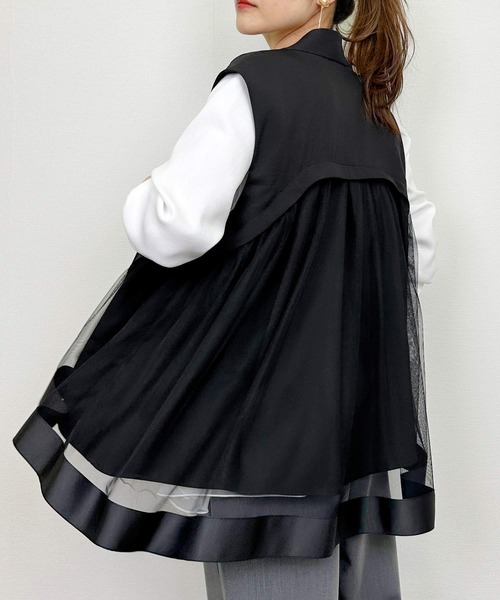 LUGIVA(ルギヴァ)の「バックチュールベスト(ベスト・レディース・ベージュ/ブラック・M)」の1枚目の写真