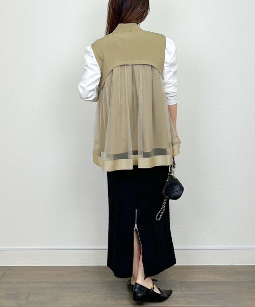 LUGIVA(ルギヴァ)の「バックチュールベスト(ベスト・レディース・ベージュ/ブラック・M)」の19枚目の写真