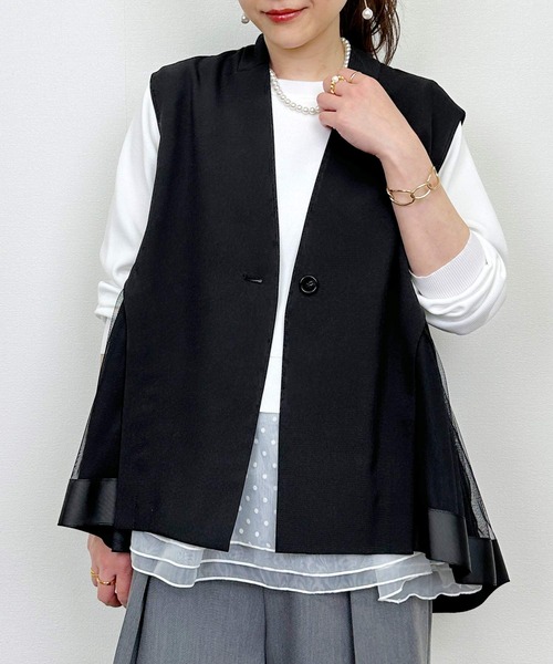 LUGIVA(ルギヴァ)の「バックチュールベスト(ベスト・レディース・ベージュ/ブラック・M)」の3枚目の写真