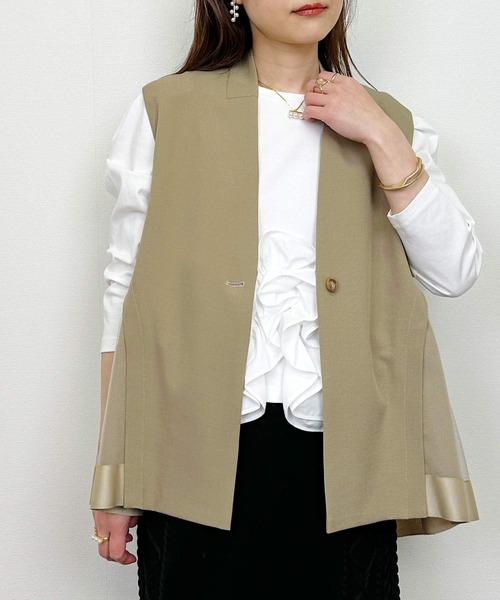 LUGIVA(ルギヴァ)の「バックチュールベスト(ベスト・レディース・ベージュ/ブラック・M)」の20枚目の写真