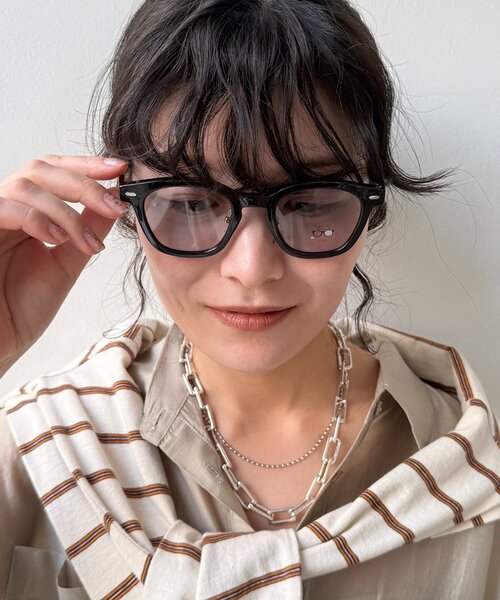 DouDou（ドゥドゥ）の「調光/ブルーライトカットサングラス（サングラス・レディース・ブラウン/ブラック・FREE）」の4枚目の写真