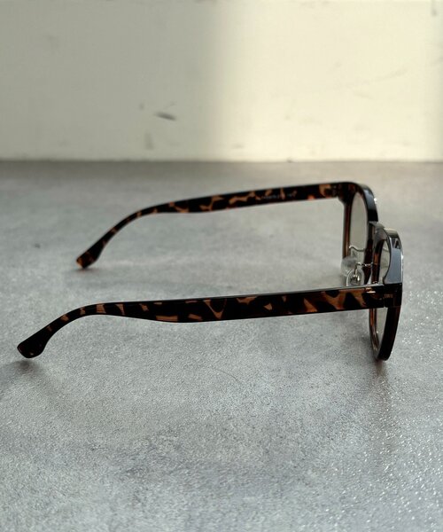 DouDou（ドゥドゥ）の「調光/ブルーライトカットサングラス（サングラス・レディース・ブラウン/ブラック・FREE）」の15枚目の写真