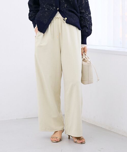 le.coeur blanc（ルクールブラン）の「ピーチスキンイージーパンツ（その他パンツ・レディース・ベージュ/イエロー・36/38）」の2枚目の写真