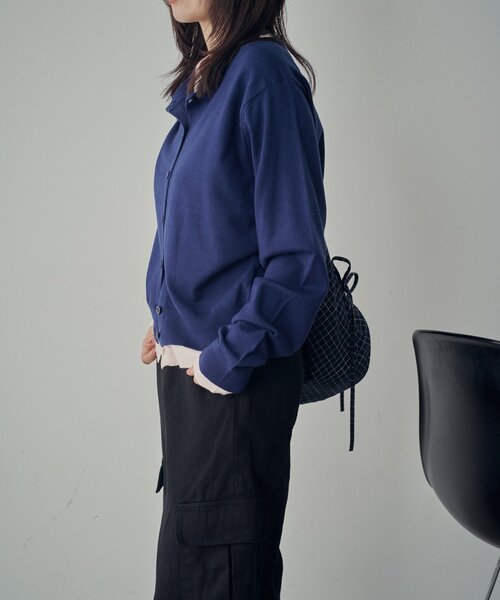 goocy（グーシー）の「【SNSでバズった！】レイヤードライク配色カーディガン（カーディガン/ボレロ・レディース・チャコールグレー/ネイビー/グレー/ブラウン・FREE）」の10枚目の写真