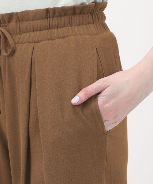 JAMES PERSE(ジェームスパース)の「ソフトマットプリーツパンツ WLVW1114(その他パンツ・レディース・ブラック/ブラウン系その他・0)」の9枚目の写真