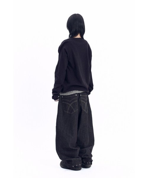 AAKAM(アーカム)の「Layered V-Neck Knit (Black)(ニット/セーター・レディース・その他・1/2)」の7枚目の写真