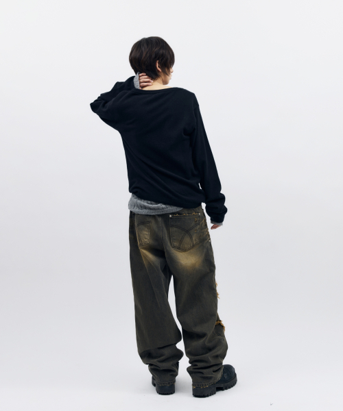 AAKAM(アーカム)の「Layered V-Neck Knit (Black)(ニット/セーター・レディース・その他・1/2)」の20枚目の写真