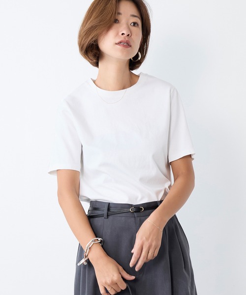 MICA&DEAL（マイカ＆ディール）の「ワンポイント刺繍Tシャツ（Tシャツ/カットソー・レディース・ホワイト/ブラウン・FREE）」の2枚目の写真