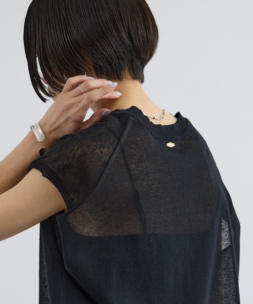 SALON adam et rope'（サロン アダム エ ロペ）の「コットンリネンシアーVネックベスト（ベスト・レディース・ブラック/オレンジ系その他/ベージュ・FREE）」の10枚目の写真