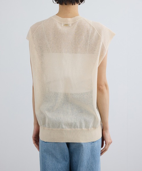 SALON adam et rope'（サロン アダム エ ロペ）の「コットンリネンシアーVネックベスト（ベスト・レディース・ブラック/オレンジ系その他/ベージュ・FREE）」の20枚目の写真