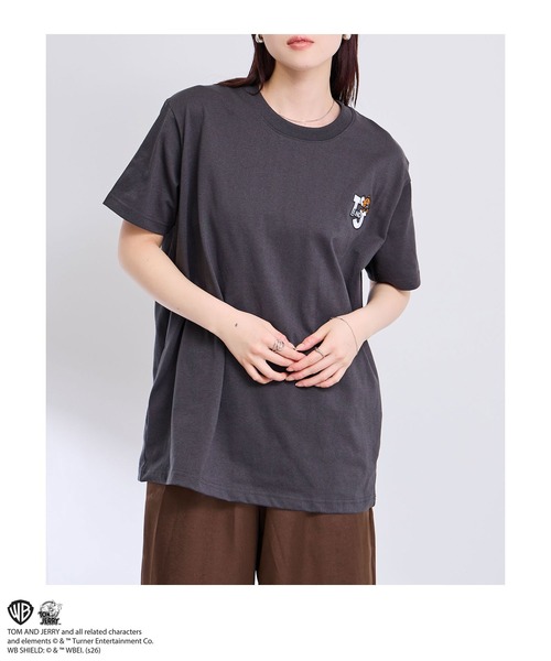 Tom&Jerry(トムアンドジェリー)の「【TOM&JERRY/トムアンドジェリー 】ラインストーン バックデザイン クルーネック 半袖Tシャツ(Tシャツ/カットソー・メンズ・オフホワイト/スミクロ・S/M/L/XL)」の7枚目の写真