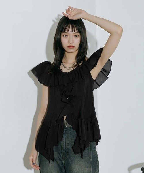 PAGEBOY(ページボーイ)の「フリルイレヘムブラウス(シャツ/ブラウス・レディース・ブラック/オフホワイト・FREE)」の7枚目の写真