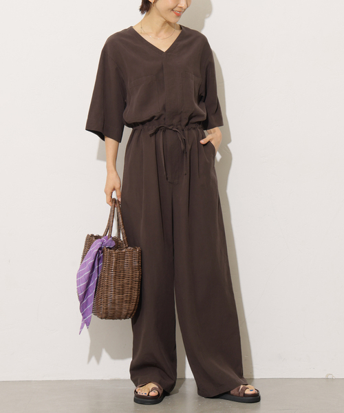 JOURNAL STANDARD relume（ジャーナルスタンダード　レリューム）の「Vネックオールインワン（つなぎ/オールインワン・レディース・ブラウン/ネイビー・38/36）」の9枚目の写真
