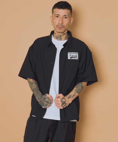 Subciety(サブサエティ)の「Square tail patch shirt(シャツ/ブラウス・メンズ・ブラック/ホワイト/ブルー・X-LARGE/LARGE/MEDIUM/SMALL)」の10枚目の写真