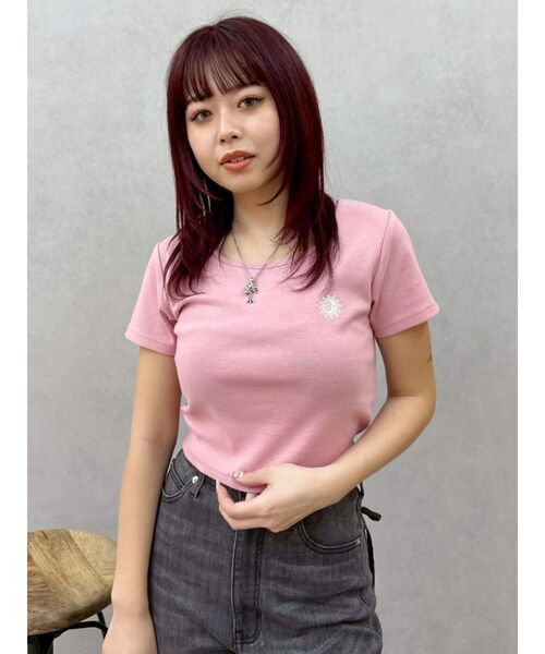EVRIS(エヴリス)の「SUNNYショートTシャツ(Tシャツ/カットソー・レディース・ブラウン/ホワイト/カーキ/ブラック/ピンク・FREE)」の5枚目の写真