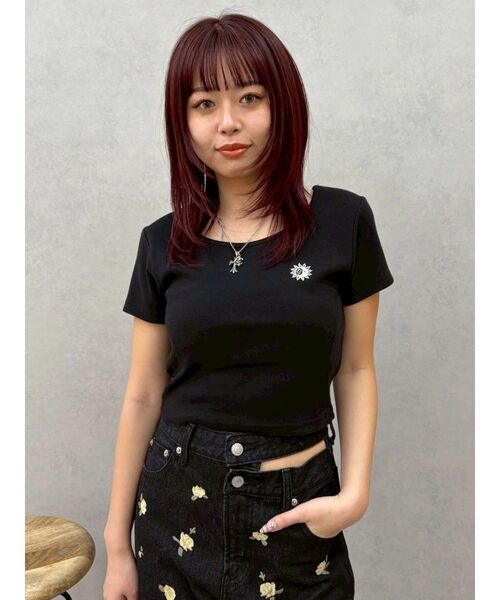EVRIS(エヴリス)の「SUNNYショートTシャツ(Tシャツ/カットソー・レディース・ブラウン/ホワイト/カーキ/ブラック/ピンク・FREE)」の2枚目の写真