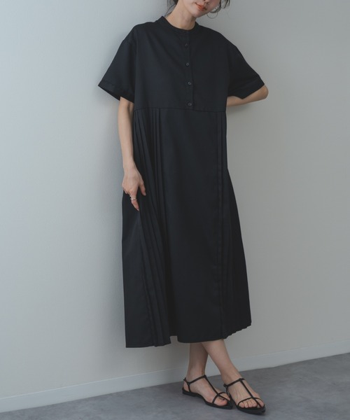 refinedworks(リファインドワークス)の「【refinedworks】麻混 半袖 プリーツ ワンピース(ワンピース・レディース・ブラック/グレー・FREE)」の5枚目の写真