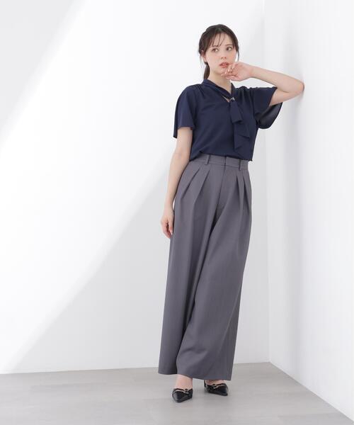 PROPORTION BODY DRESSING(プロポーションボディドレッシング)の「チェーン付きフリルタイブラウス / 1216110501(シャツ/ブラウス・レディース・グレー/ホワイト/ネイビー・MEDIUM/SMALL)」の11枚目の写真