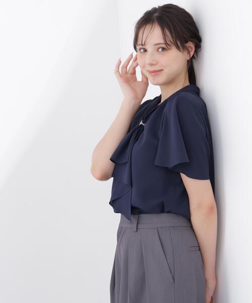 PROPORTION BODY DRESSING(プロポーションボディドレッシング)の「チェーン付きフリルタイブラウス / 1216110501(シャツ/ブラウス・レディース・グレー/ホワイト/ネイビー・MEDIUM/SMALL)」の14枚目の写真