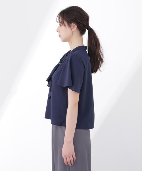 PROPORTION BODY DRESSING(プロポーションボディドレッシング)の「チェーン付きフリルタイブラウス / 1216110501(シャツ/ブラウス・レディース・グレー/ホワイト/ネイビー・MEDIUM/SMALL)」の16枚目の写真