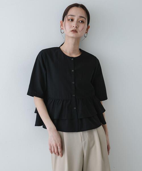 SENSE OF PLACE by URBAN RESEARCH(センスオブプレイスバイアーバンリサーチ)の「フリルペプラムブラウス(シャツ/ブラウス・レディース・オフホワイト/ブラック/ライトブルー・ONE)」の5枚目の写真