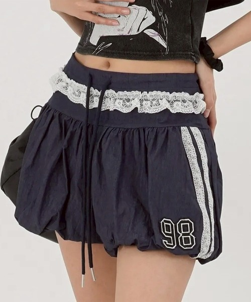 LYEON(リヨン)の「レースバルーンショートパンツ(その他パンツ・レディース・ブラック/ネイビー・FREE)」の2枚目の写真
