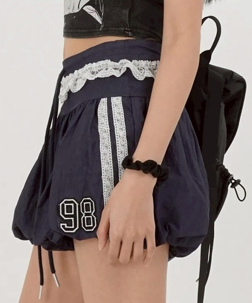 LYEON(リヨン)の「レースバルーンショートパンツ(その他パンツ・レディース・ブラック/ネイビー・FREE)」の15枚目の写真