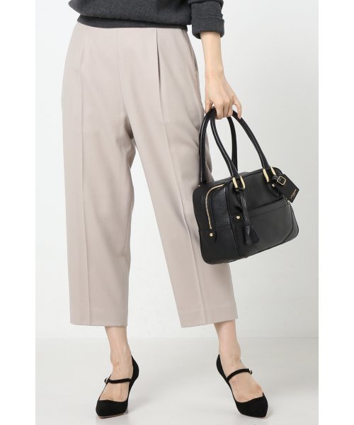 IENA（イエナ）の「《追加》W/CA ペグトップパンツ◆（その他パンツ・レディース・ブラック/キャメル/ベージュ系その他・36/38/34/40）」の2枚目の写真