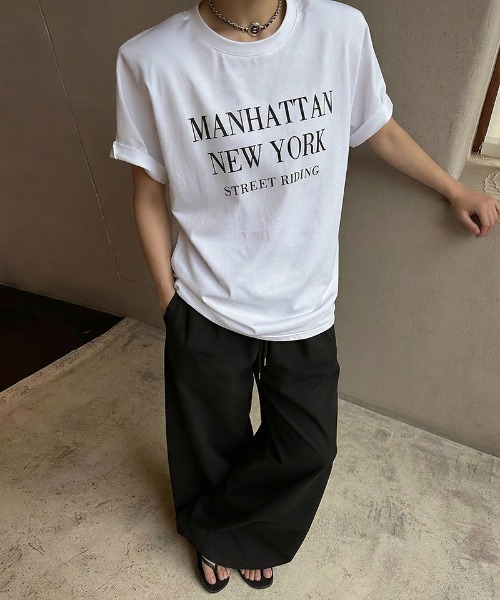 COCOMOMO(ココモモ)の「一枚でこなれる。抜け感たっぷりアソートロゴTシャツ ロゴTシャツ オーバーサイズTシャツ ロゴ Tシャツ 半袖 オーバーサイズ トップス カットソー ロゴT 春服 夏服(Tシャツ/カットソー・レディース・ホワイト/グレー/ブラック・FREE)」の1枚目の写真