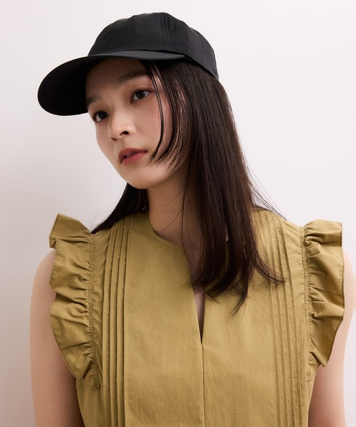 ADAM ET ROPE'(アダムエロペ)の「【WEB限定】フリルショルダーワンピース(ワンピース・レディース・ベージュ/ブラック・36/38)」の8枚目の写真