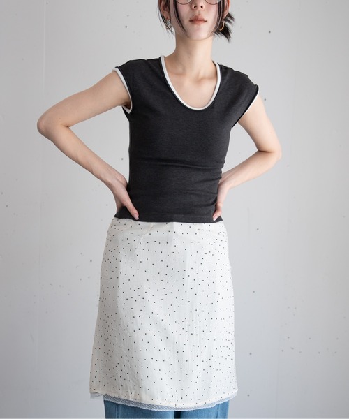 hwyl(ヒュイル)の「ミニドット柄 ミディ丈スカート(スカート・レディース・ホワイト/ブラック・SMALL/MEDIUM)」の9枚目の写真