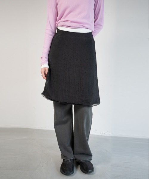 hwyl(ヒュイル)の「ミニドット柄 ミディ丈スカート(スカート・レディース・ホワイト/ブラック・SMALL/MEDIUM)」の17枚目の写真