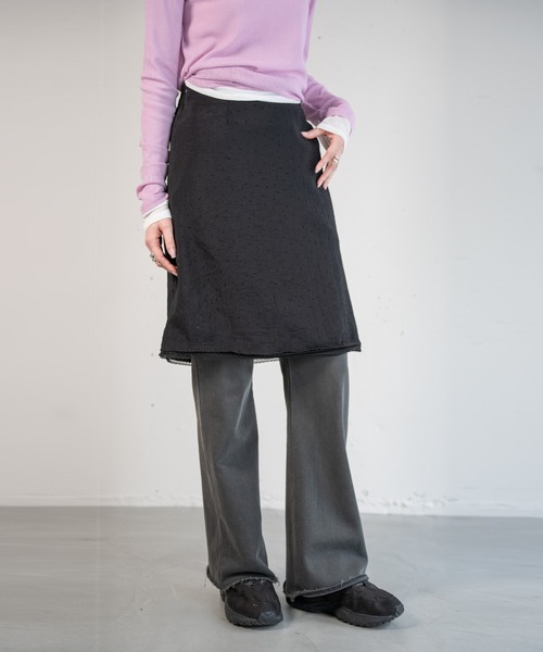 hwyl(ヒュイル)の「ミニドット柄 ミディ丈スカート(スカート・レディース・ホワイト/ブラック・SMALL/MEDIUM)」の18枚目の写真