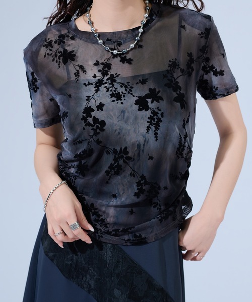 Ellno de Mavie(エルノデメヴィ)の「オパールベロアシアートップス/肩パッド付き(Tシャツ/カットソー・レディース・ブラック系その他/ブルー系その他・FREE)」の6枚目の写真