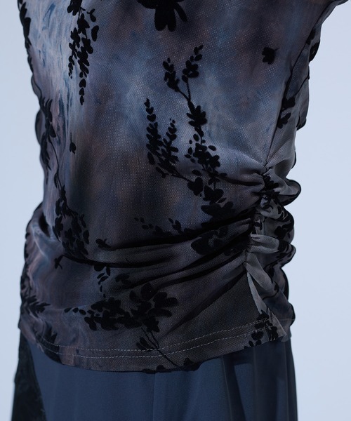 Ellno de Mavie(エルノデメヴィ)の「オパールベロアシアートップス/肩パッド付き(Tシャツ/カットソー・レディース・ブラック系その他/ブルー系その他・FREE)」の19枚目の写真