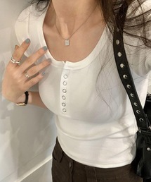 ヘンリーネッククロップド丈パット付Tシャツ