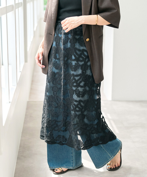 Spick & Span(スピックアンドスパン)の「《追加2》コードエンブロイダリーチュールレイヤースカート(スカート・レディース・ブラック/ホワイト・FREE)」の2枚目の写真