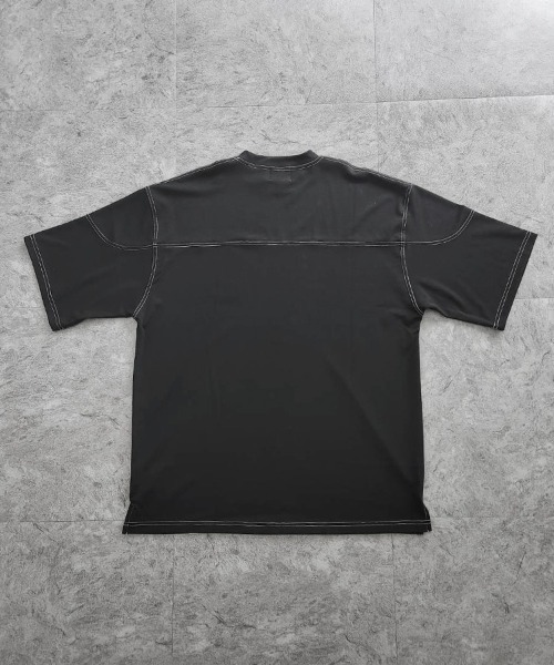 YACA(ヤーカ)の「Out Stitch Over T-shirt/アウトステッチオーバーTシャツ(Tシャツ/カットソー・レディース・ブラック・FREE)」の5枚目の写真
