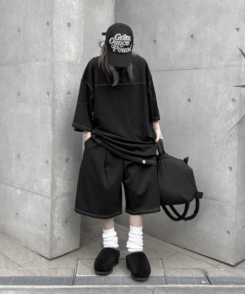 YACA(ヤーカ)の「Out Stitch Over T-shirt/アウトステッチオーバーTシャツ(Tシャツ/カットソー・レディース・ブラック・FREE)」の9枚目の写真
