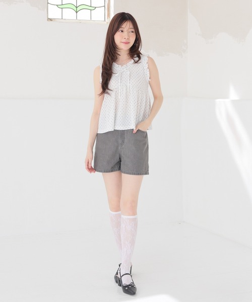 Honeys(ハニーズ)の「フリル使いトップス(Tシャツ/カットソー・レディース・ホワイト系その他2/ピンク系その他2/アイボリー系1/ブラック系その他2・L/S/M/LL)」の6枚目の写真