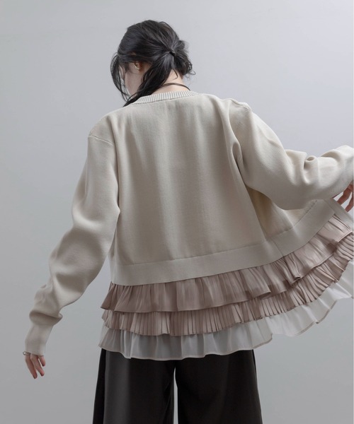 Eimee Law(エイミーロウ)の「ペプラムフリルニットブルゾン(ブルゾン・レディース・ダークグレー/ベージュ/ブラック・FREE)」の18枚目の写真