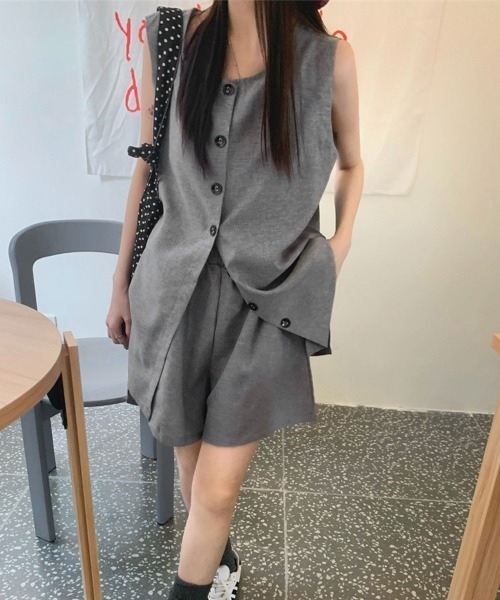 セール】ノースリーブジレショートパンツセット夏服（セットアップ