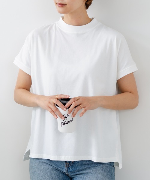 fort point(フォーポイント)の「【C-FORTPOINT/フォートポイント】【ストレッチ性抜群の冷感素材を使用】フレンチスリーブ モックネックTシャツ プチハイネック プルオーバー 接触冷感 涼しい 二の腕カバー サイドスリット(Tシャツ/カットソー・レディース・ライトグレー/ブラック/ブラウン/オフホワイト/グリーン・FREE)」の2枚目の写真