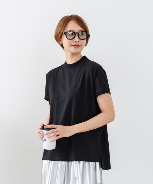 fort point(フォーポイント)の「【C-FORTPOINT/フォートポイント】【ストレッチ性抜群の冷感素材を使用】フレンチスリーブ モックネックTシャツ プチハイネック プルオーバー 接触冷感 涼しい 二の腕カバー サイドスリット(Tシャツ/カットソー・レディース・ライトグレー/ブラック/ブラウン/オフホワイト/グリーン・FREE)」の17枚目の写真