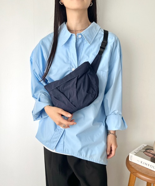 NATURALIST（ナチュラリスト）の「[軽量]フロントタック ミニショルダーバッグ/ナイロン素材（ボディバッグ/ウエストポーチ・レディース・ネイビー/ブラック/ホワイト/ピンク・FREE）」の3枚目の写真