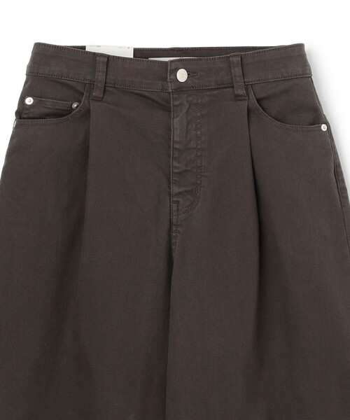 UNFILO(アンフィーロ)の「【一部店舗限定】UNFILO DENIM タックワイド(デニムパンツ・レディース・グレー系3/スカイブルー系1・X-LARGE)」の6枚目の写真